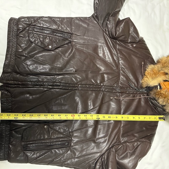 Vintage Lakeland leather hoodie with fur trim on the collar - Picture 4 of 7